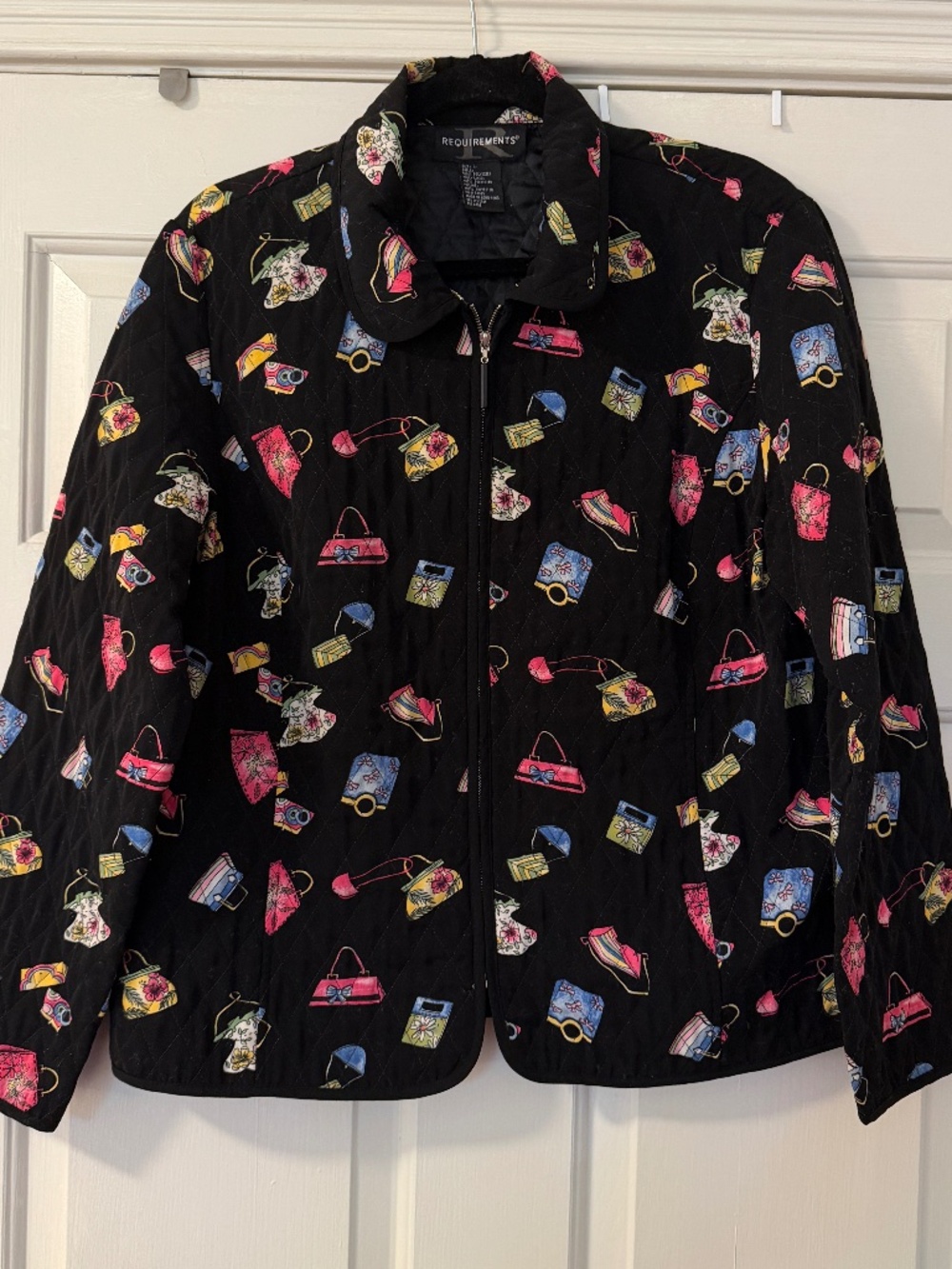Vintage Requirements Quilted Jacket Women's Large Black Novelty Purse Print Zip